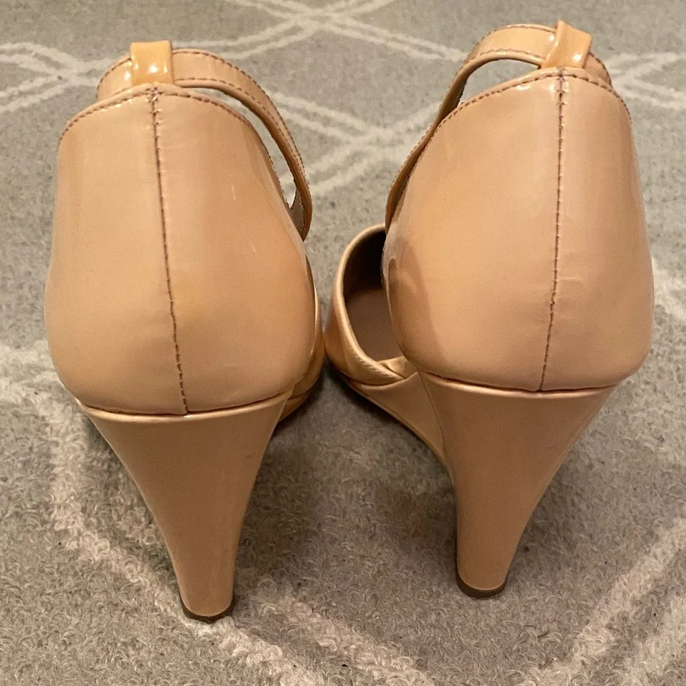 Ava & Aiden Nude Wedge Heels Size 8.5